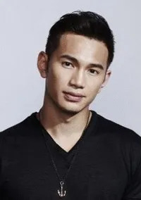 영화배우, 가수인 왕재헌의 대표 이미지