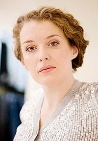 영화배우인 안나 아스트라칸체바의 대표 이미지