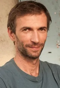 영화배우인 토마스 살바도르의 대표 이미지