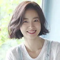 영화배우인 이시아의 대표 이미지