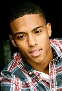 영화배우, 모델인 키스 파워스의 대표 이미지