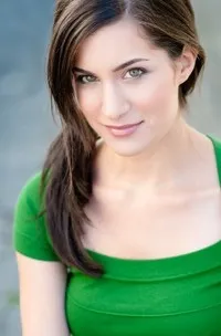 영화배우인 스테파니 그레코의 대표 이미지