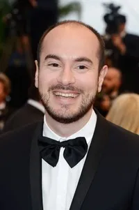 영화배우인 키얀 코잔디의 대표 이미지