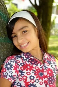 영화배우인 발렌티나 부수로의 대표 이미지