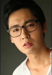 영화배우인 손우혁의 대표 이미지