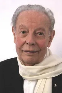 영화감독, 시나리오작가인 지안 루이지 론디의 대표 이미지