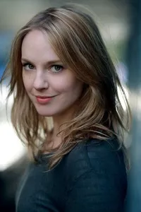 영화배우인 조이 리스터의 대표 이미지