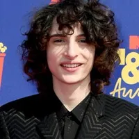 영화배우인 핀 울프하드의 대표 이미지