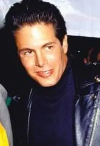 영화배우인 케빈 번하트의 대표 이미지