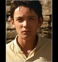 영화배우인 위고 드 리포브스키의 대표 이미지