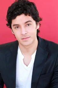 영화배우인 조지 아크람의 대표 이미지