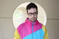 영화배우인 길라드 카하나의 대표 이미지