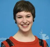 영화배우인 빅토리아 슐츠의 대표 이미지