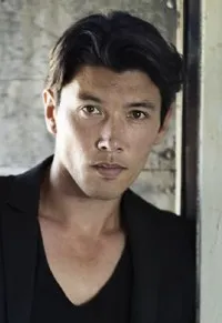 영화배우인 다비드 사쿠라이의 대표 이미지