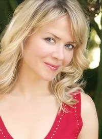 영화배우인 누라 올브라이트의 대표 이미지