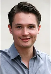 영화배우인 고르돈 캐머러의 대표 이미지