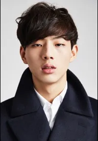 영화배우인 지수의 대표 이미지