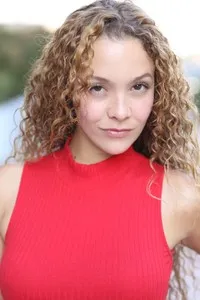 영화배우인 스테파니 제라드의 대표 이미지