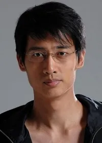 영화배우인 공뢰의 대표 이미지