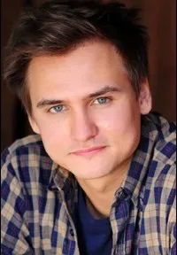 영화배우인 모세 제이콥 스톰의 대표 이미지