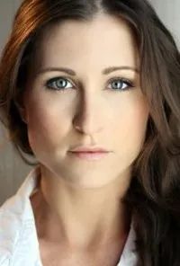 영화배우인 가브리엘 스톤의 대표 이미지