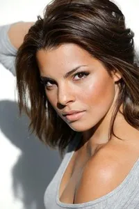 영화배우인 사라 몬테즈의 대표 이미지