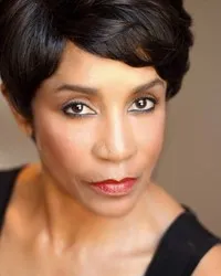 영화배우인 카렌 애버크롬비의 대표 이미지