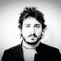 영화제작자인 줄리언 T. 파인더의 대표 이미지