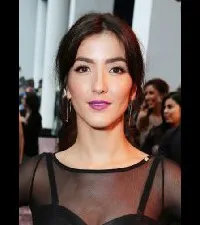 영화배우인 에렌디라 이바라의 대표 이미지