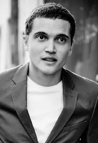 영화배우인 칼 글러스먼의 대표 이미지