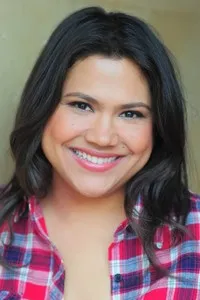 영화배우인 나타샤 페레스의 대표 이미지