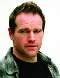 영화배우인 클린트 밴더린든의 대표 이미지