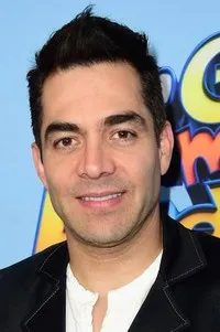 영화배우인 오마르 차파로의 대표 이미지