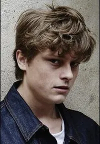 영화배우인 로드 파라도의 대표 이미지