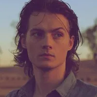 영화배우인 조지 웹스터의 대표 이미지