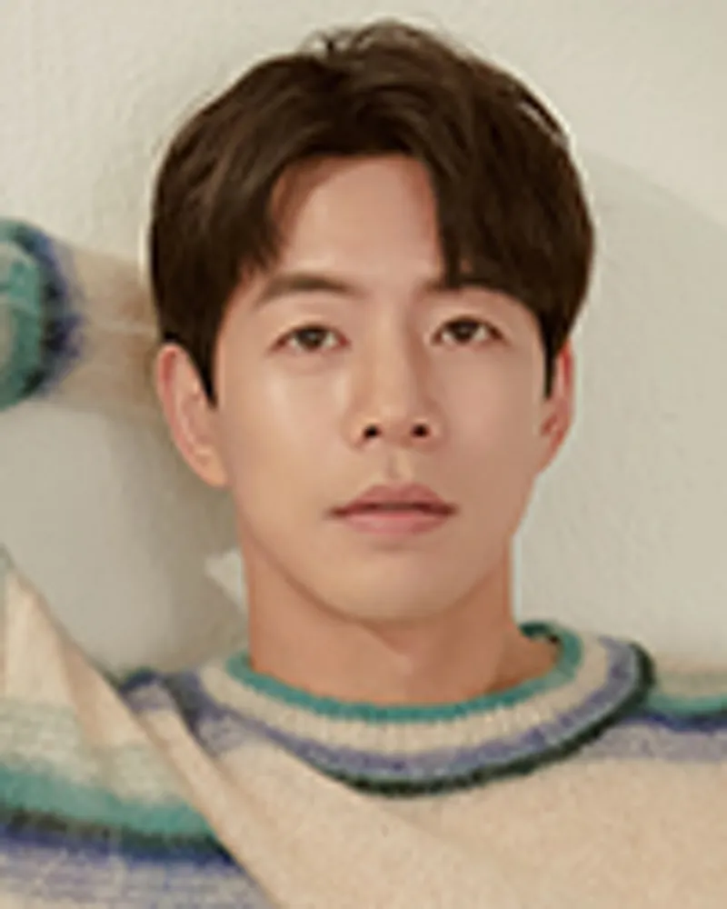 탤런트, 영화배우인 이상윤의 대표 이미지