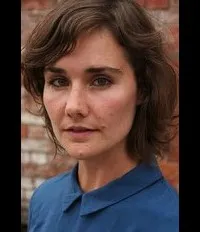 영화배우인 테건 크로울리의 대표 이미지