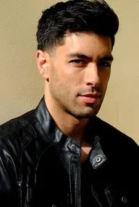 영화배우인 토비 마카의 대표 이미지