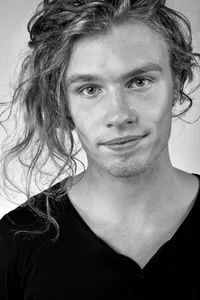 영화배우인 요나단 안데르손의 대표 이미지