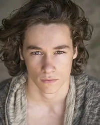 영화배우인 카일 앨런의 대표 이미지