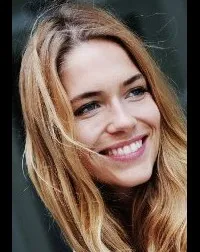 영화배우인 피아 메흘러의 대표 이미지