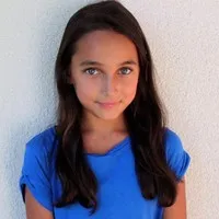 영화배우인 사샤 가디의 대표 이미지