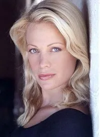 영화배우, 영화감독인 알리슨 이스트우드의 대표 이미지