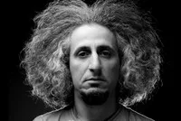 영화배우인 모흐센 남주의 대표 이미지