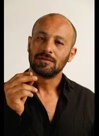 영화배우인 아디브 사파디의 대표 이미지