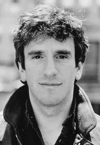 영화배우인 브라이언 배커의 대표 이미지