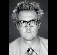 코미디언, 영화배우, 시나리오작가인 스티브 에이지의 대표 이미지