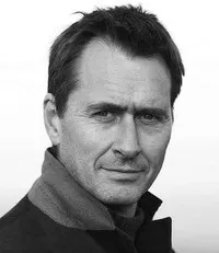 영화배우인 마커스 길버트의 대표 이미지