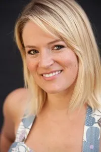 영화배우인 앰버 코너의 대표 이미지