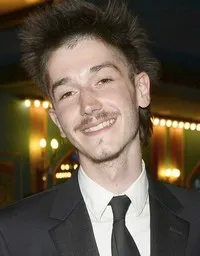 영화배우인 프랑수아 드블로크의 대표 이미지